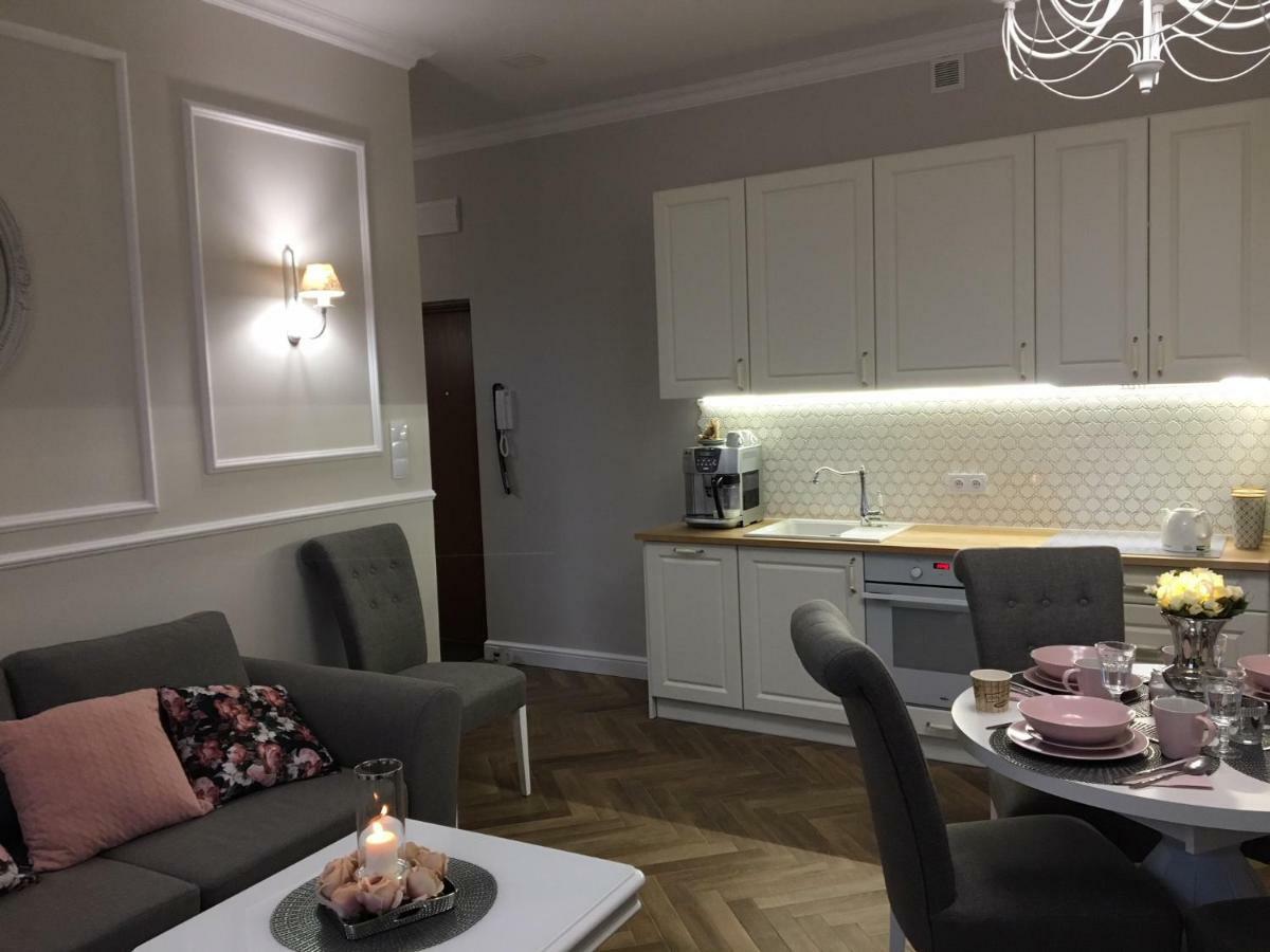 Family & Business Sauna Apartments Sienkiewicza No1 Centrum Plac Lliteratow- Piekny Apartament - 1 Bedroom With Private Sauna, Bath With Hydromassage, Parking Kielce Extérieur photo