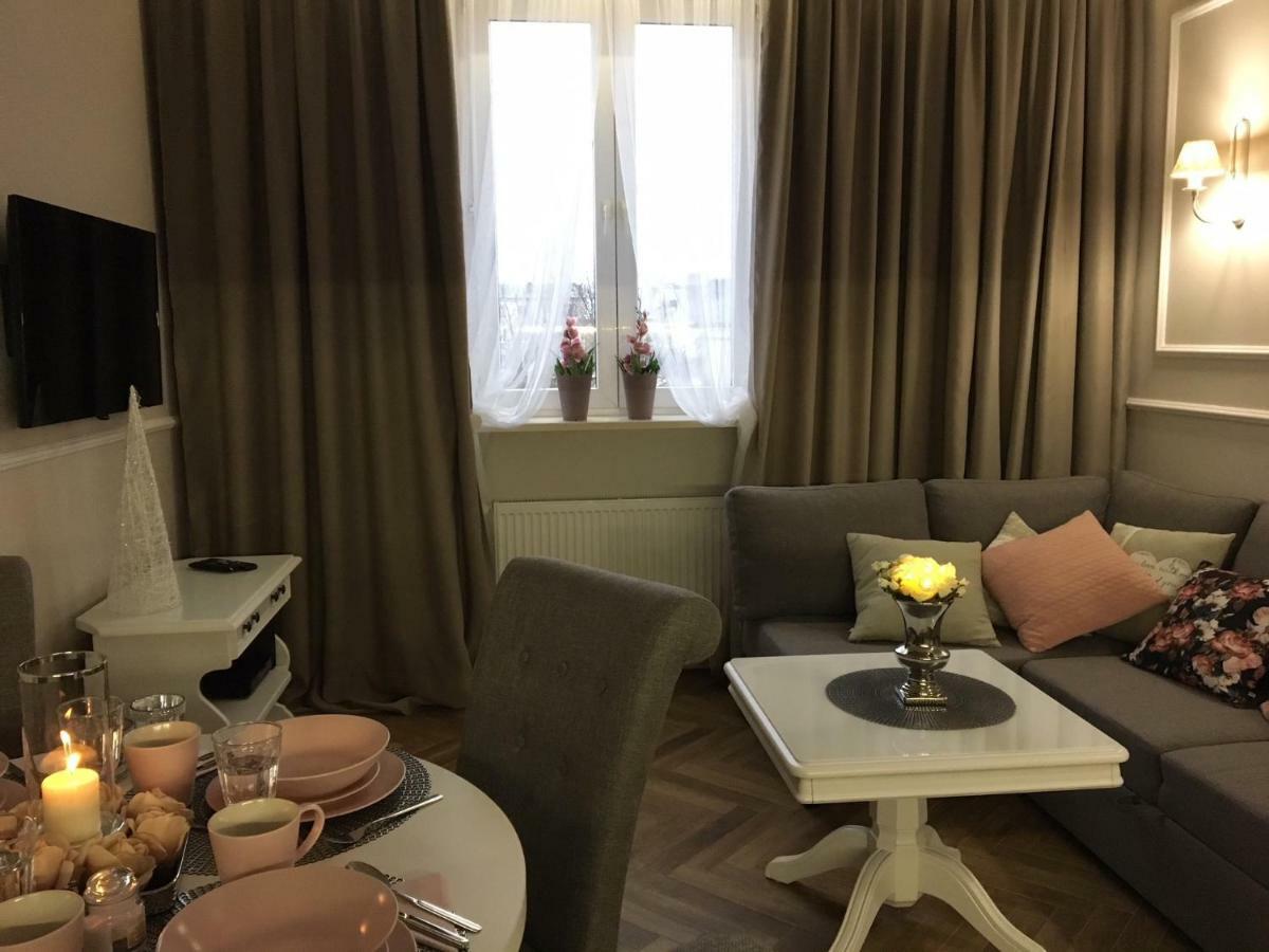 Family & Business Sauna Apartments Sienkiewicza No1 Centrum Plac Lliteratow- Piekny Apartament - 1 Bedroom With Private Sauna, Bath With Hydromassage, Parking Kielce Extérieur photo