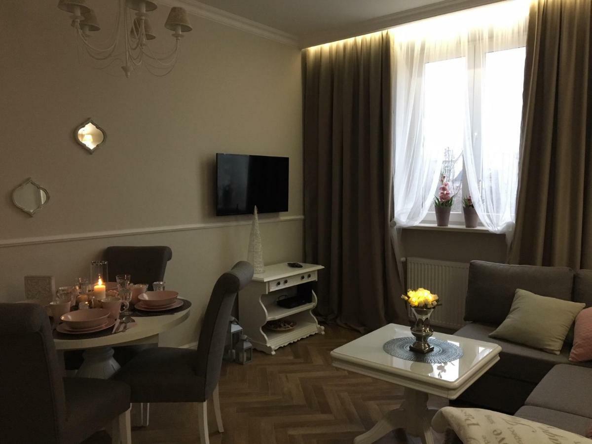 Family & Business Sauna Apartments Sienkiewicza No1 Centrum Plac Lliteratow- Piekny Apartament - 1 Bedroom With Private Sauna, Bath With Hydromassage, Parking Kielce Extérieur photo